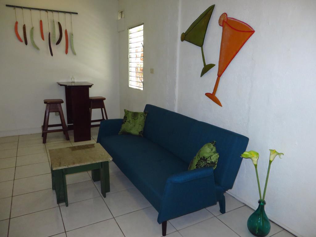 Simberts Apartments Maya Beach Extérieur photo