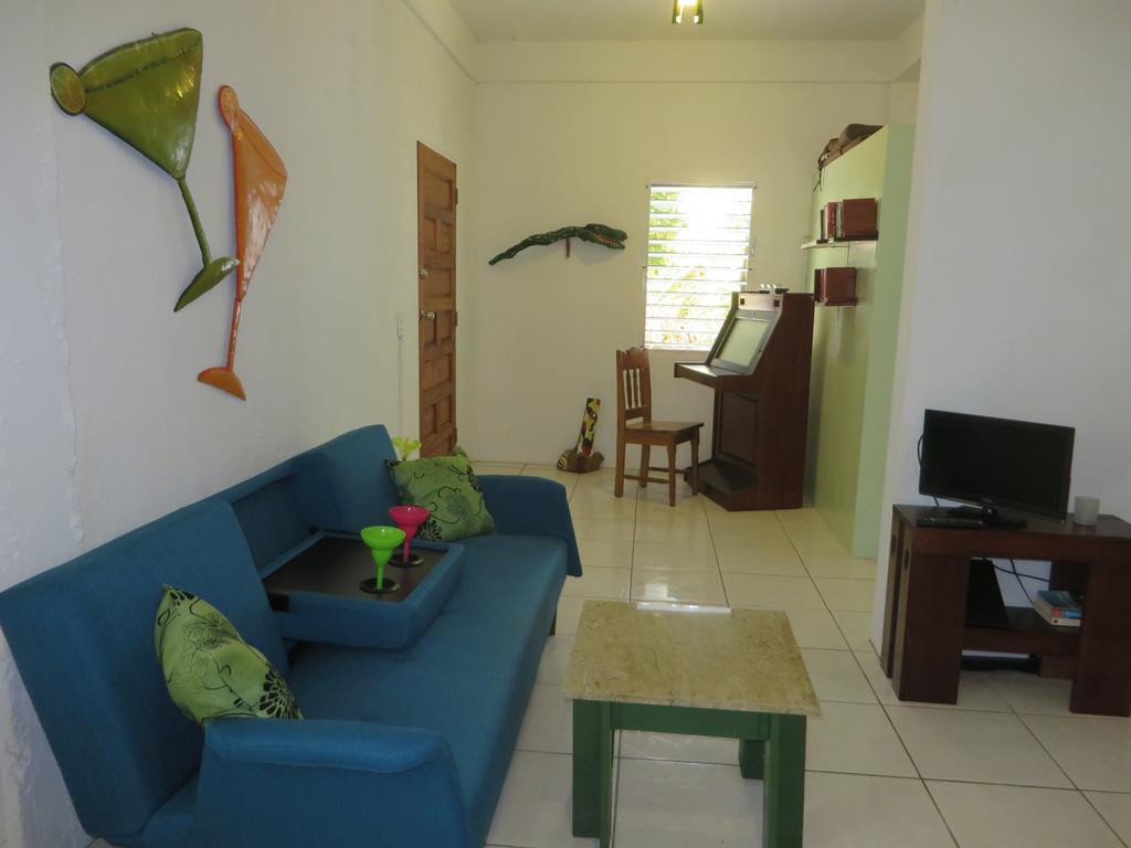 Simberts Apartments Maya Beach Extérieur photo