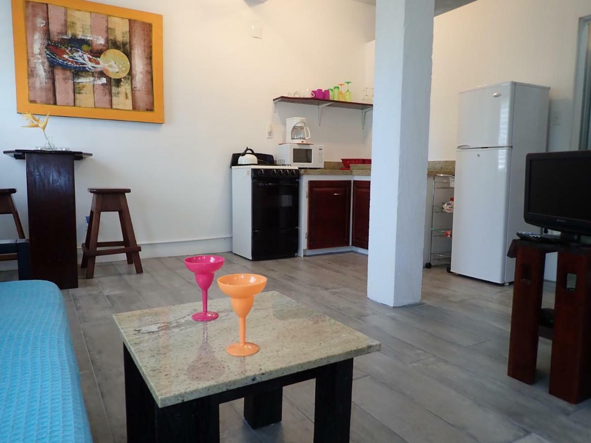 Simberts Apartments Maya Beach Extérieur photo