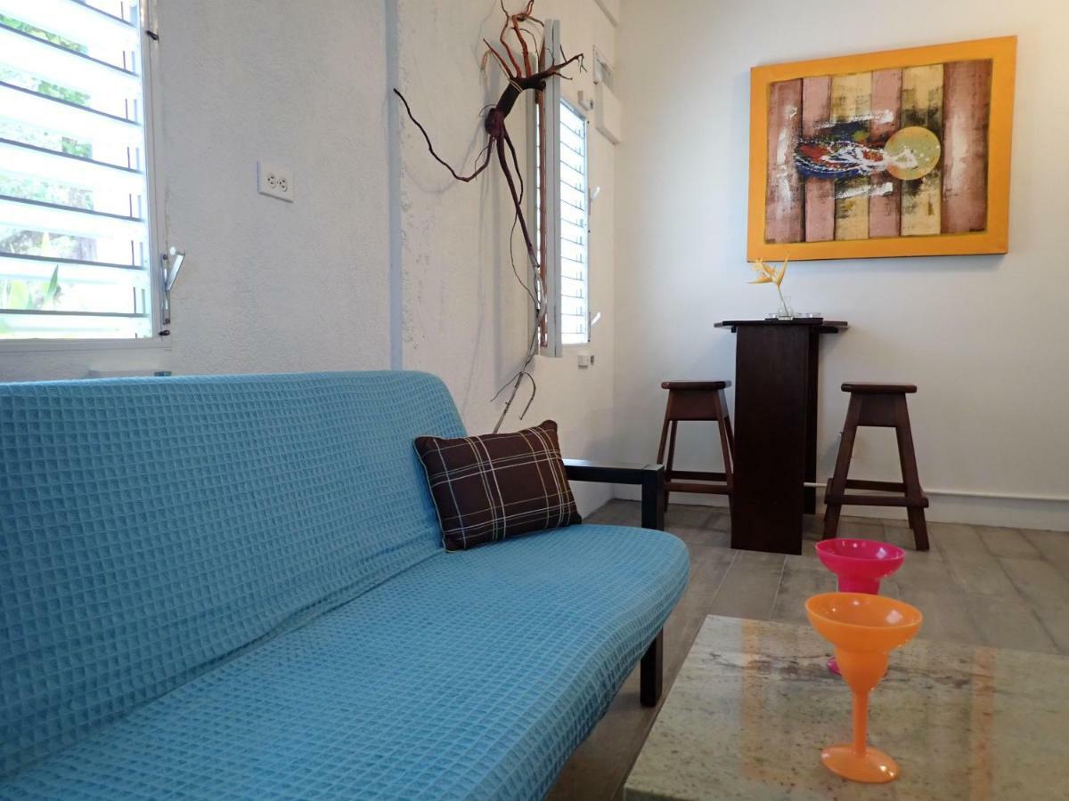 Simberts Apartments Maya Beach Extérieur photo